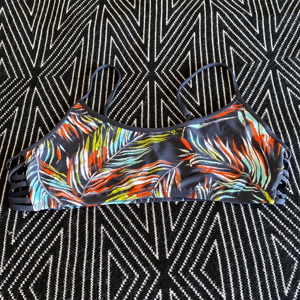 Mossimo Swim Suit Top - Picture 1 of 6